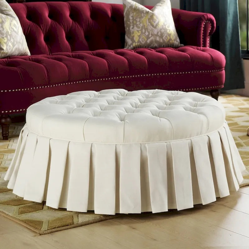 Pouf de cocktail capitonné avec jupe plissée